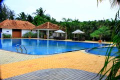 Hotel Rajah Beach Schwimmbad