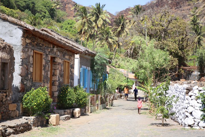 Banana street, Cidade Velha, Santiago Island