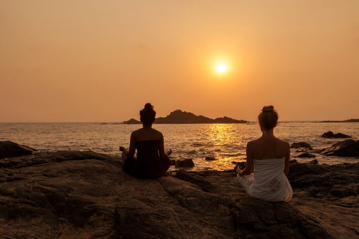 Abend-Medidation am Strand